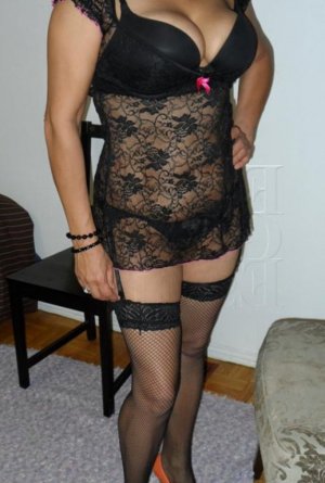 Franciane outcall escorts in Lansing
